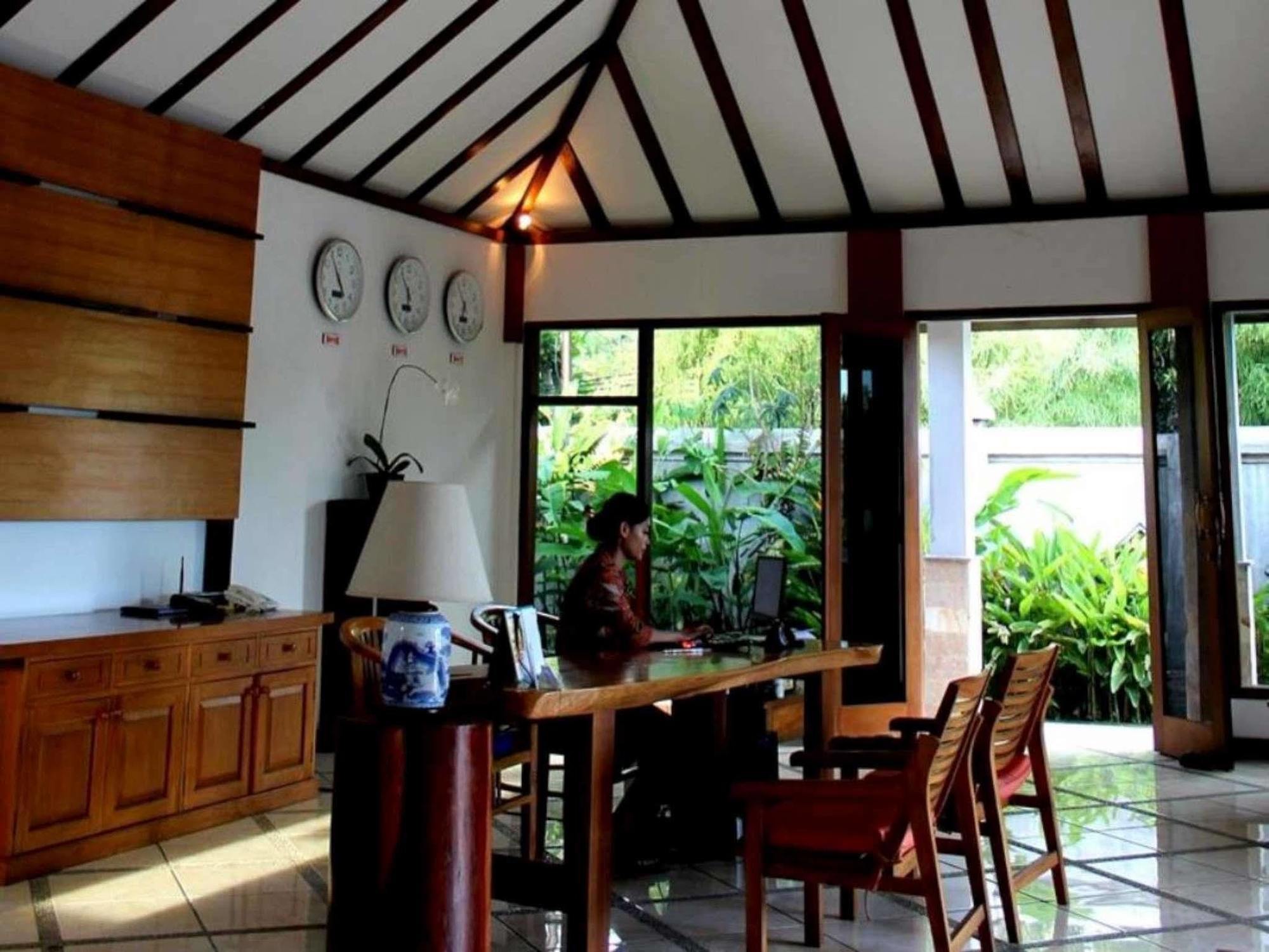 Lombok Beach Villa Mangsit Exterior foto